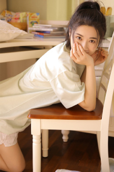 1819岁MACBOOK日本